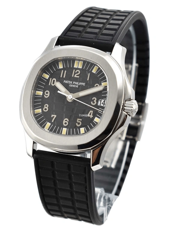 Patek Philippe,Aquanaut 35.20mm,35.20mm,Stainless Steel,Black,Automatic,Day,In-house Caliber,Karina Melynychuk,5066A,5066A-001