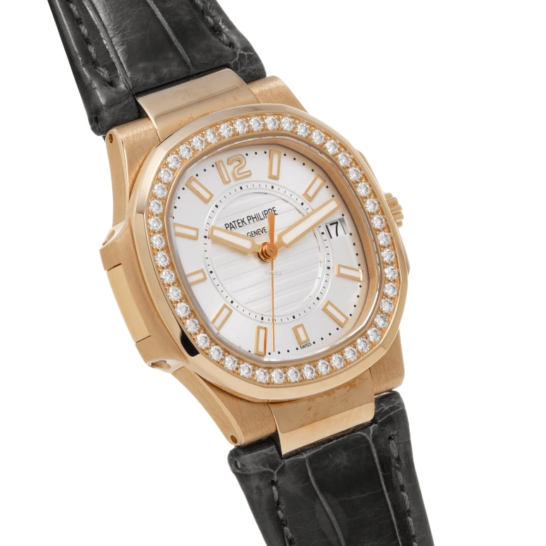 Patek Philippe,Nautilus 32mm,32mm,Rose Gold,Silver White,Quartz,Day,In-house Caliber,7010R,7010R-001