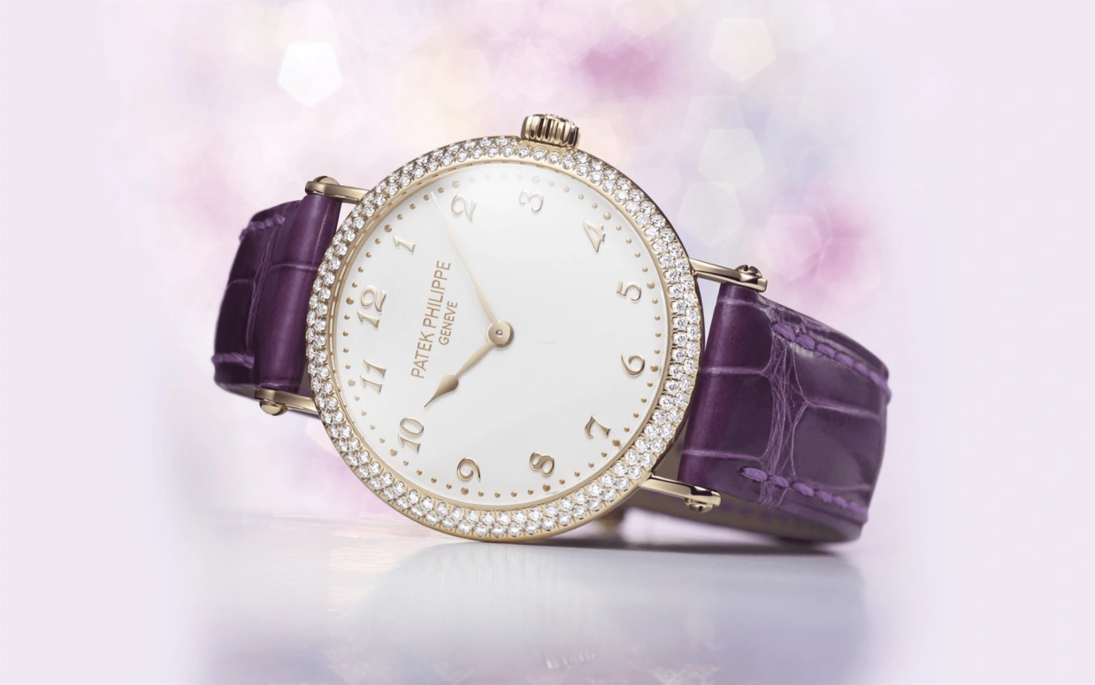 Patek Philippe,Calatrava 34.60mm,34.60mm,Rose Gold,White,Automatic,48hours,In-house Caliber,7200,7200/200R-001