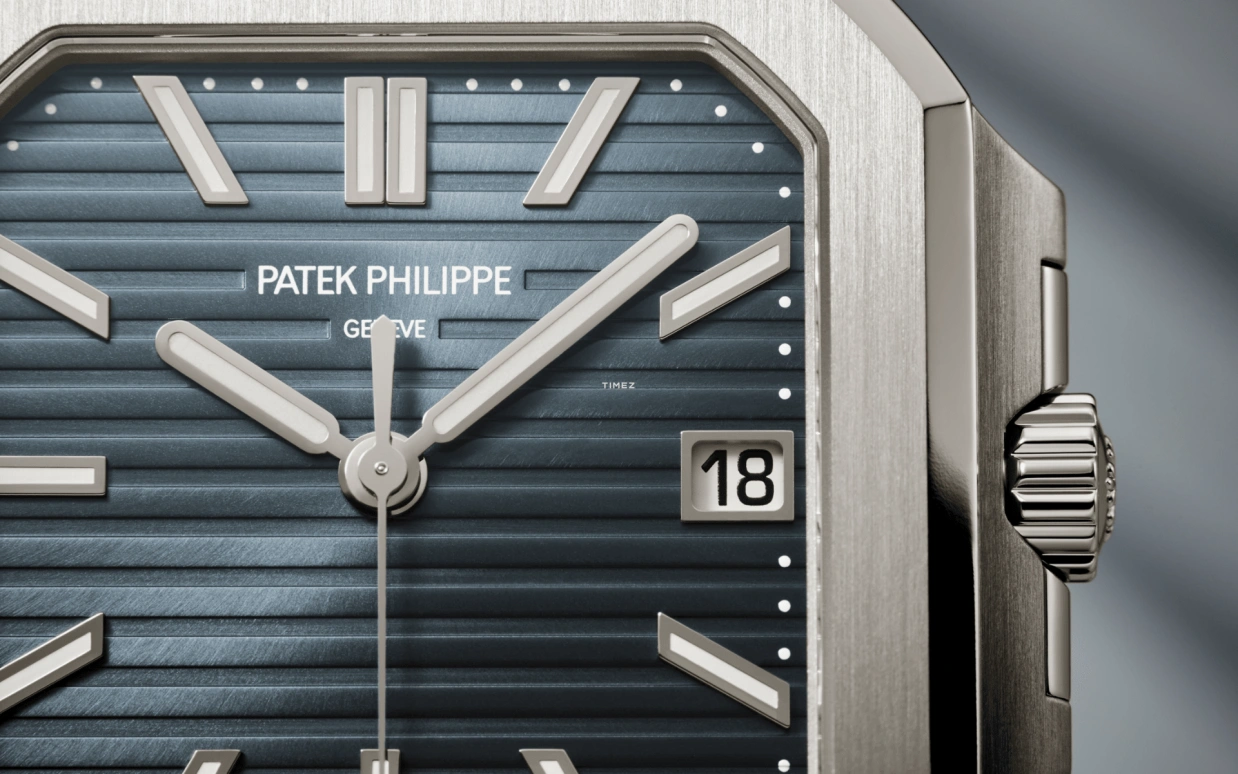 Patek Philippe,Cubitus 40mm,40mm,White Gold,Blue,Automatic,Day,45hours,7128,7128/1G-001