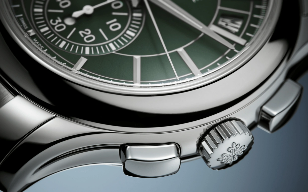 Patek Philippe,Complications 42mm,42mm,Stainless Steel,Green,Automatic,Chronograph,Moonphase,Annual Calendar,Month,55hours,In-house Caliber,5905,5905/1A-001
