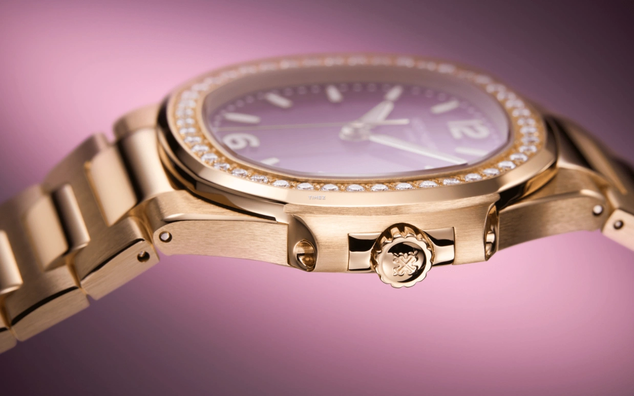 Patek Philippe,Nautilus 32mm,32mm,Rose Gold,Purple,Quartz,Day,In-house Caliber,7010,7010/1R-013