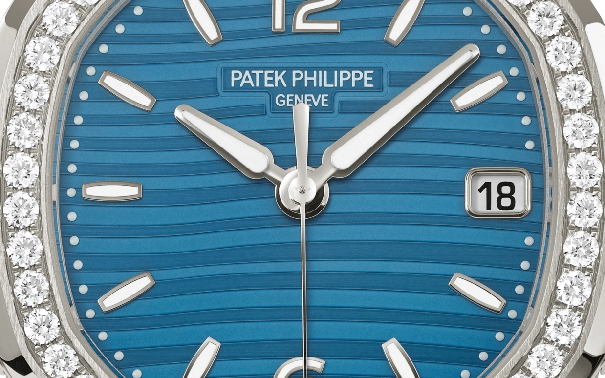 Patek Philippe,Nautilus 32mm,32mm,White Gold,Sky Blue,Quartz,Day,In-house Caliber,7010,7010/1G-013