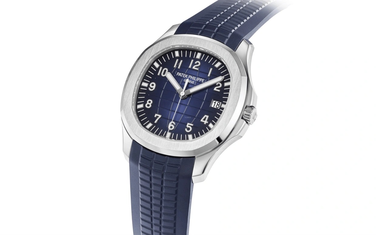 Patek Philippe,Aquanaut 42.20mm,42.20mm,White Gold,Blue,Automatic,45hours,In-house Caliber,Lisandro Martínez,Harry Kane,JJ Lin,5168G,5168G-001
