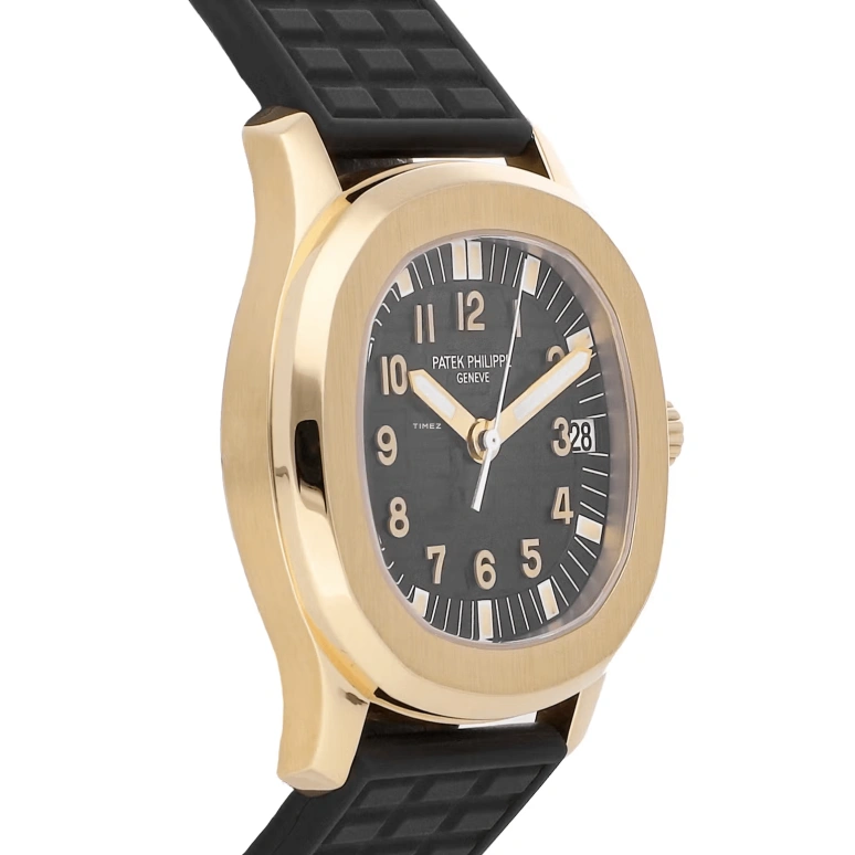 Patek Philippe,Aquanaut 35.20mm,35.20mm,Yellow Gold,Blue,Automatic,Day,In-house Caliber,5066J,5066J-001