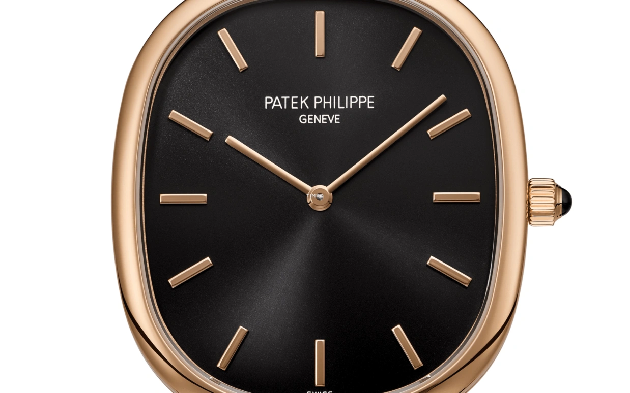 Patek Philippe,Golden Ellipse 34.50x39.50mm,34.50x39.50mm,Rose Gold,Black,Automatic,48hours,In-house Caliber,5738,5738/1R-001