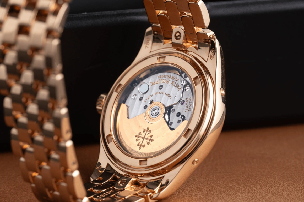 Patek Philippe,Complications 37mm,37mm,Rose Gold,White,Automatic,Moonphase,Annual Calendar,Month,Date,48hours,In-house Caliber,5036,5036/1R