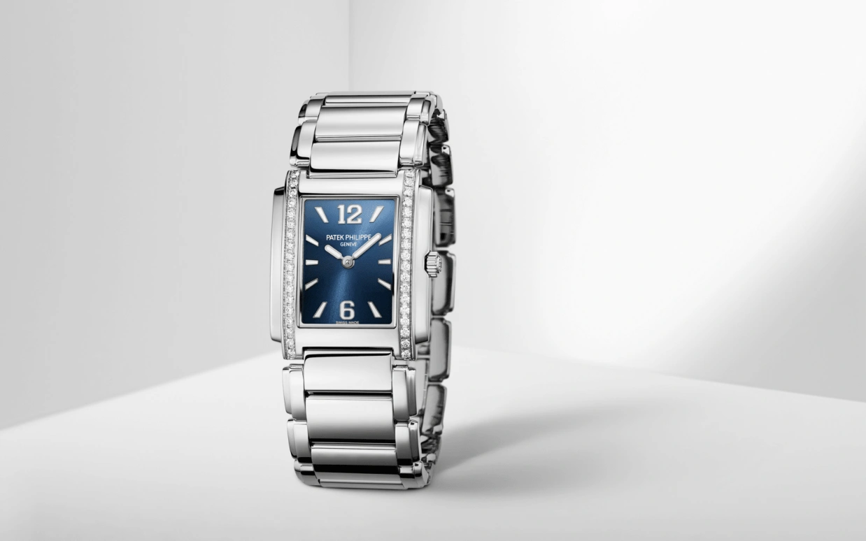 Patek Philippe,Twenty~4 25.10mm,25.10mm,Stainless Steel,Blue,Quartz,In-house Caliber,Sapphire,4910,4910/1200A-001