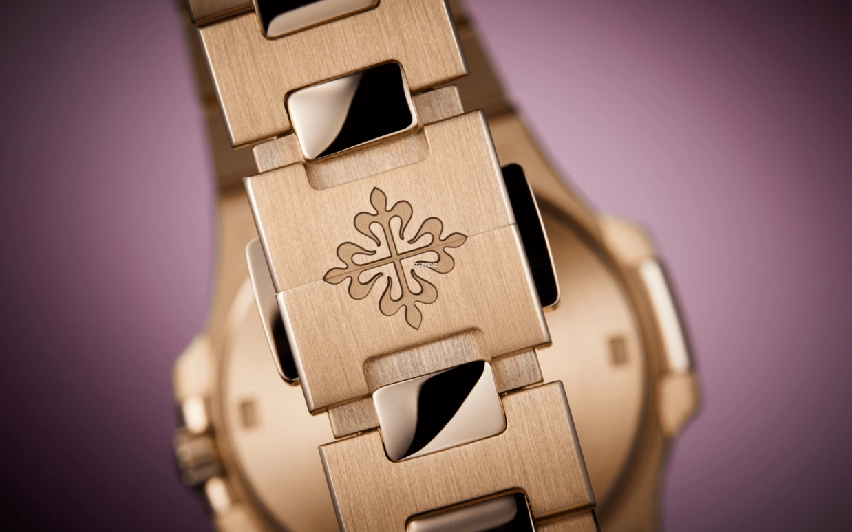 Patek Philippe,Nautilus 32mm,32mm,Rose Gold,Purple,Quartz,Day,In-house Caliber,7010,7010/1R-013