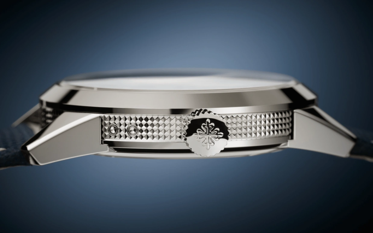 Patek Philippe,Calatrava 41mm,41mm,White Gold,Blue,Gradient,Handwound,Date,Day,Power Reserve Indicator,5328G,5328G-001