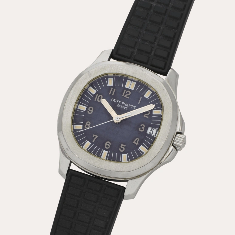 Patek Philippe,Aquanaut 38mm,38mm,Stainless Steel,Black,Automatic,Day,In-house Caliber,5065A,5065A-001