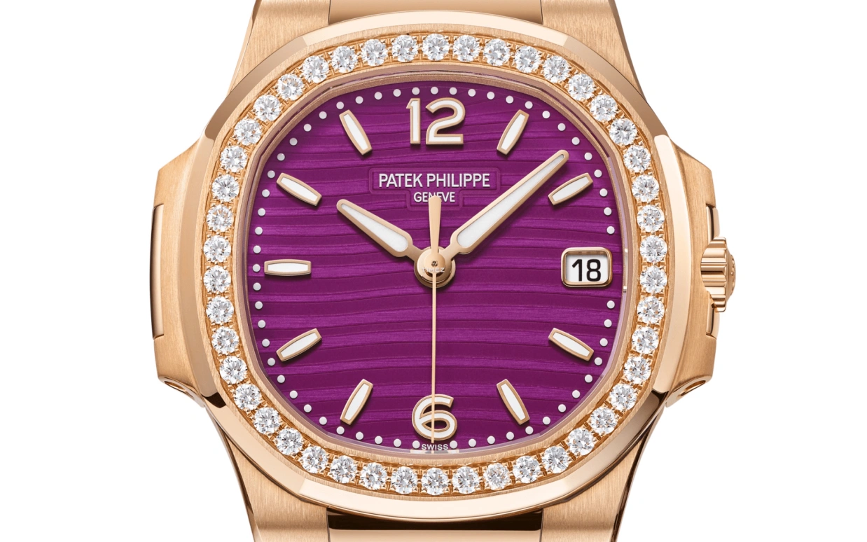 Patek Philippe,Nautilus 32mm,32mm,Rose Gold,Purple,Quartz,Day,In-house Caliber,7010R,7010R-013