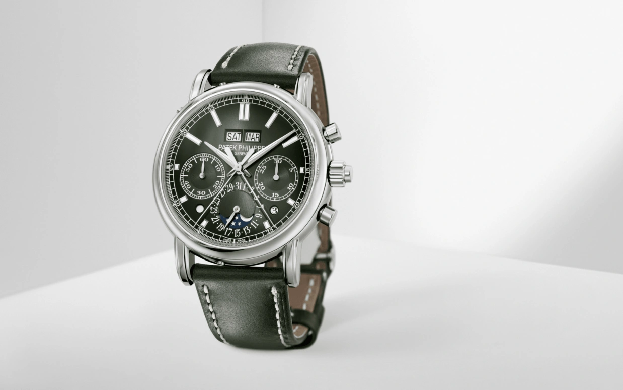 Patek Philippe,Grand Complications 40mm,40mm,White Gold,Olive Green,Handwound,Chronograph,Moonphase,Perpetual Calendar,Leap Year,65hours,In-house Caliber,5204G,5204G-001