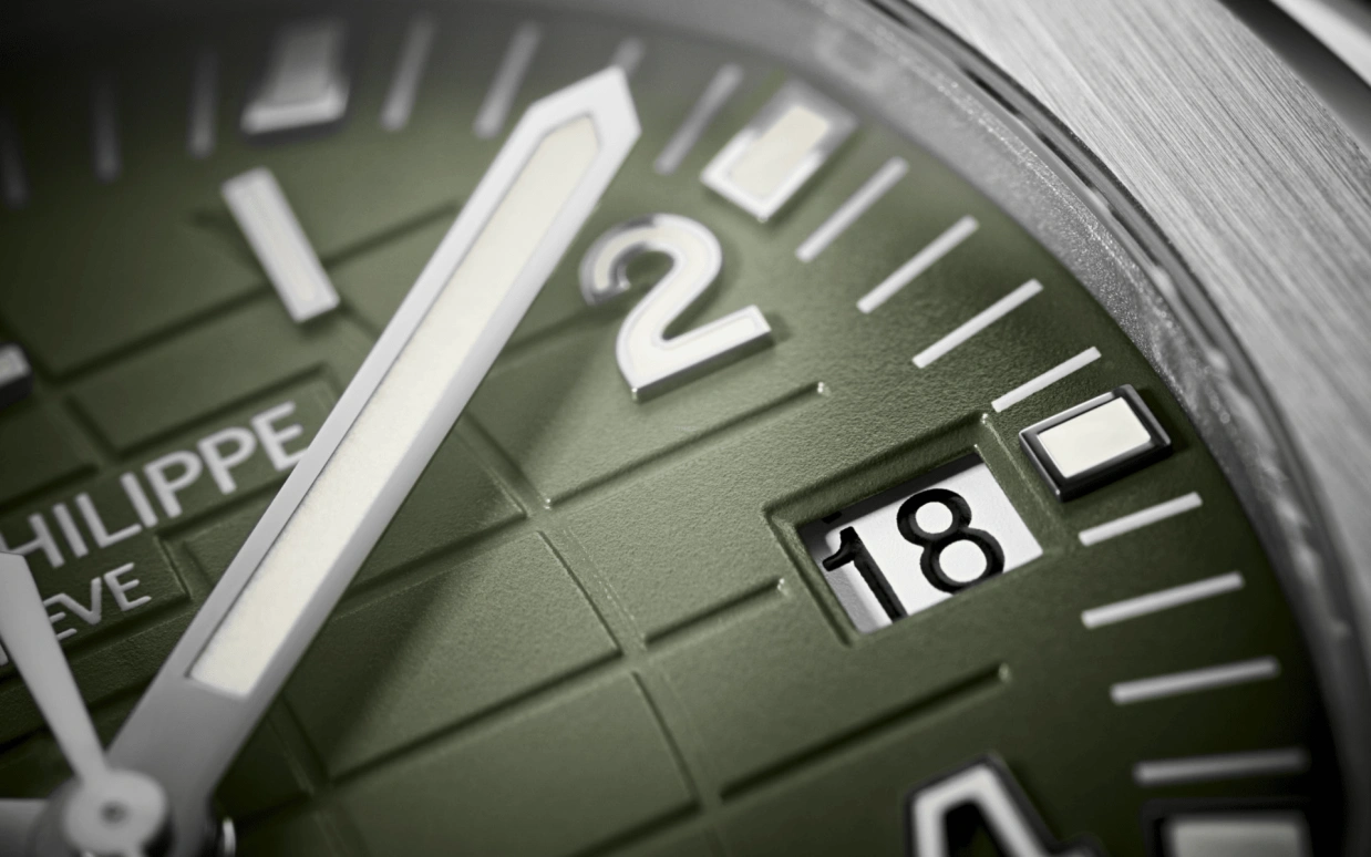 Patek Philippe,Aquanaut 42.20mm,42.20mm,White Gold,Green,Automatic,45hours,In-house Caliber,Tom Holland,Wilber Pan,Will pan,5168G,5168G-010