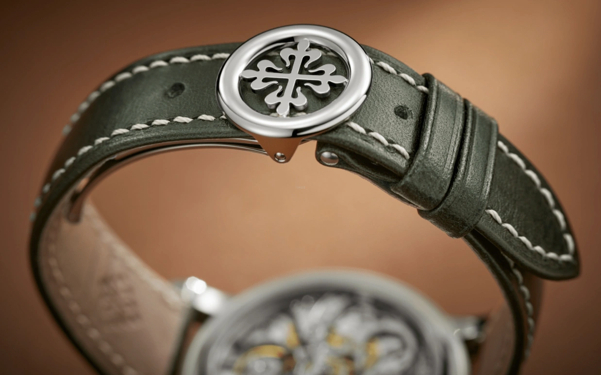 Patek Philippe,Grand Complications 40mm,40mm,White Gold,Olive Green,Handwound,Chronograph,Moonphase,Perpetual Calendar,Leap Year,65hours,In-house Caliber,5204G,5204G-001