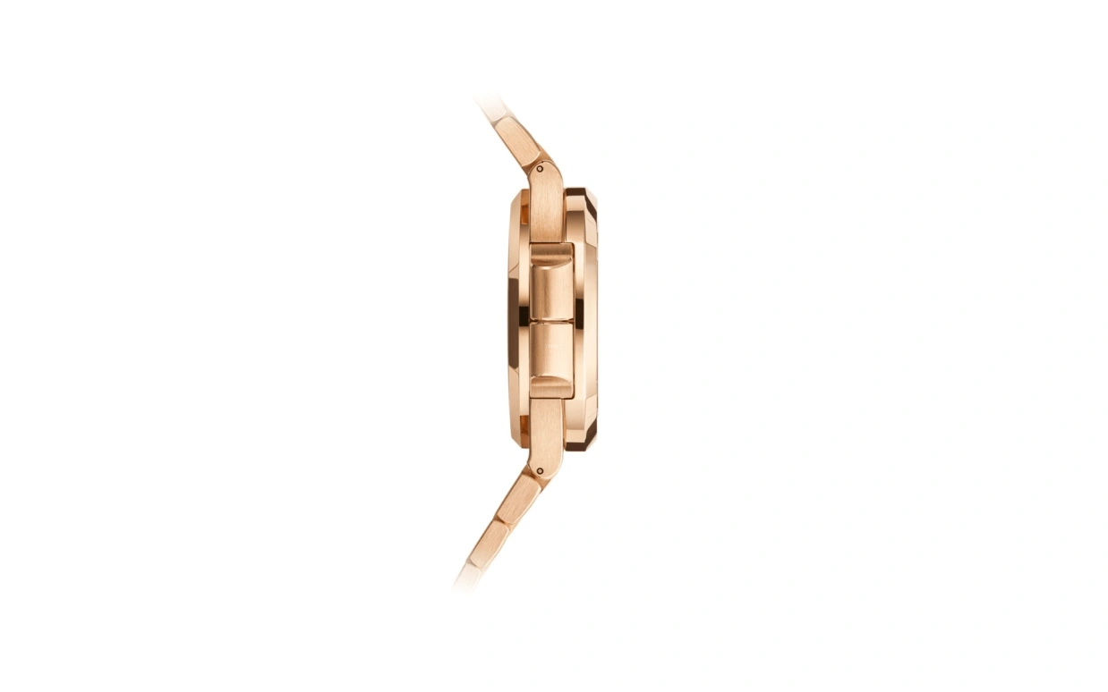 Patek Philippe,Nautilus 40.50mm,40.50mm,Rose Gold,Blue,Automatic,Chronograph,Day,Dule Time,Flyback,55hours,In-house Caliber,Lautaro Martínez,Jesse Lingard,JAY-Z,Jazzy,JAY Z,5990,5990/1R-001