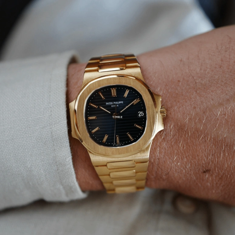 Patek Philippe,Nautilus 40mm,40mm,Yellow Gold,Dark Blue,Automatic,Day,38hours,3800,3800/001