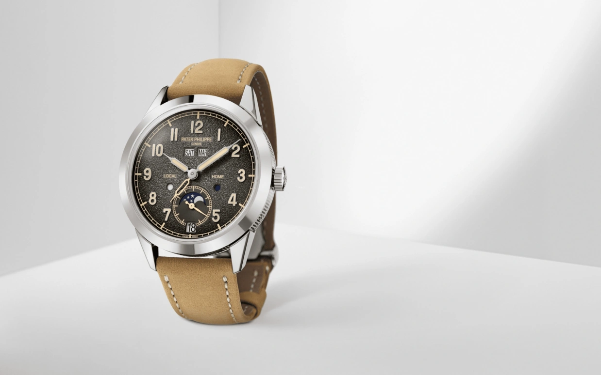 Patek Philippe,Complications 41mm,41mm,White Gold,Green,Handwound,44hours,In-house Caliber,5326G,5326G-001