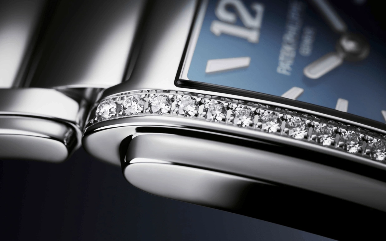 Patek Philippe,Twenty~4 25.10mm,25.10mm,Stainless Steel,Blue,Quartz,In-house Caliber,Sapphire,4910,4910/1200A-001