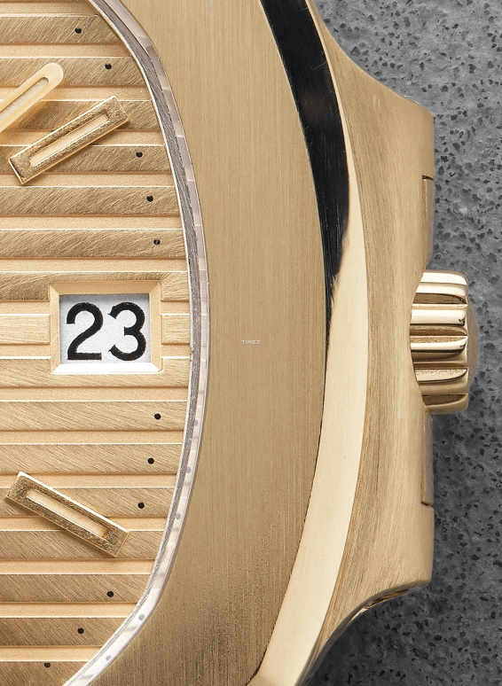 Patek Philippe,Nautilus 40mm,40mm,Yellow Gold,Gold,Automatic,Day,38hours,Brad Pitt,3700,3700/11J