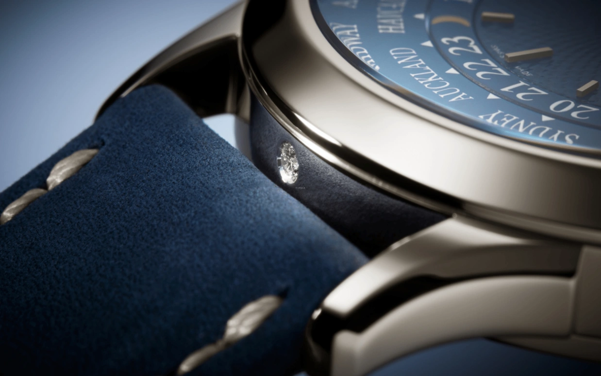 Patek Philippe,Complications 38.50mm,38.50mm,Platinum,Blue,Automatic,Moonphase,Day,World Time,5230P,5230P-001