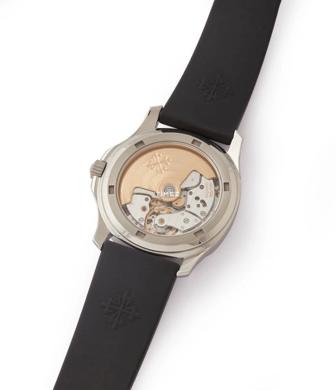 Patek Philippe,Aquanaut 35.20mm,35.20mm,Stainless Steel,Black,Automatic,Day,In-house Caliber,Karina Melynychuk,5066A,5066A-001