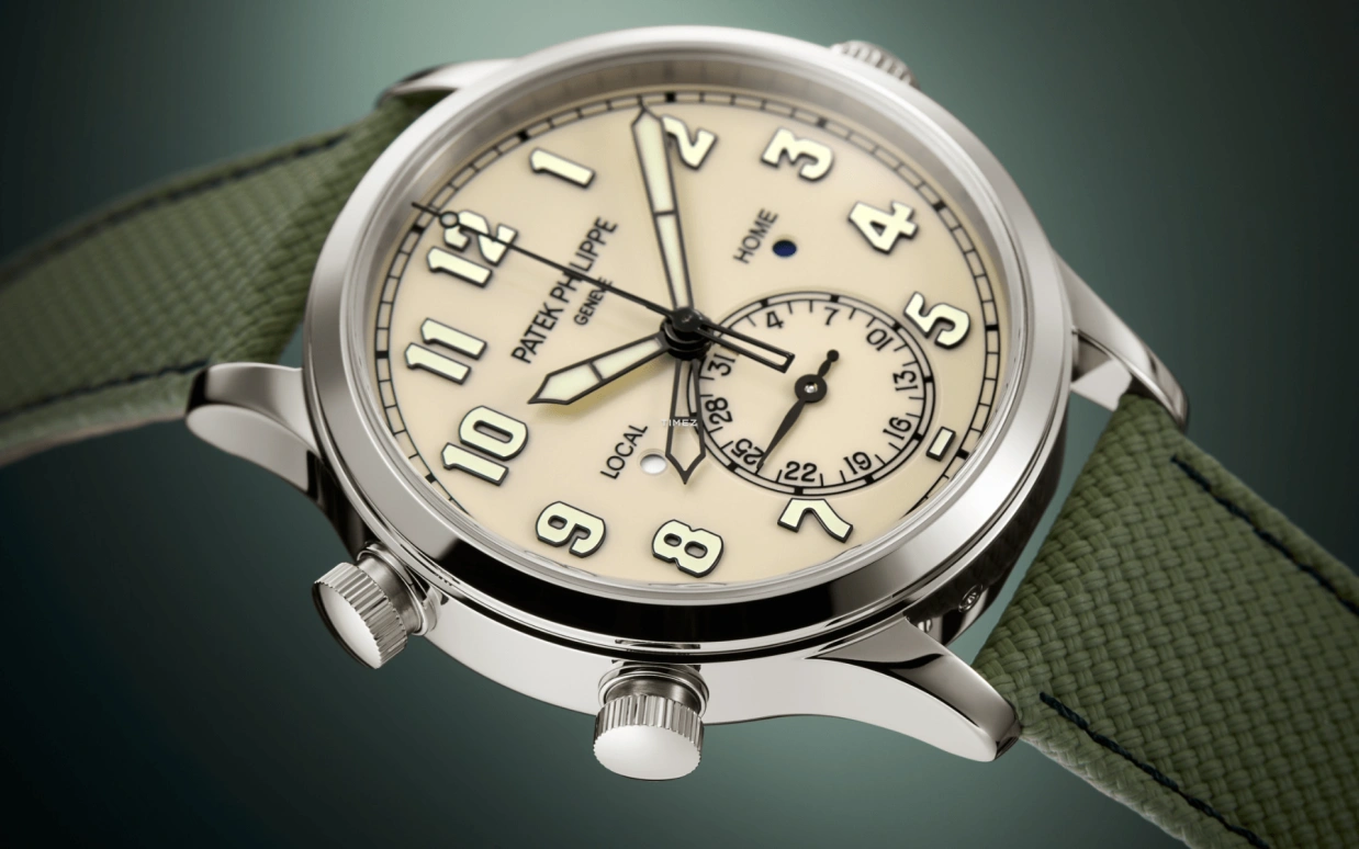 Patek Philippe,Calatrava 42mm,42mm,White Gold,White,Automatic,Day,Dule Time,Day / Night Indication,5524G,5524G-010