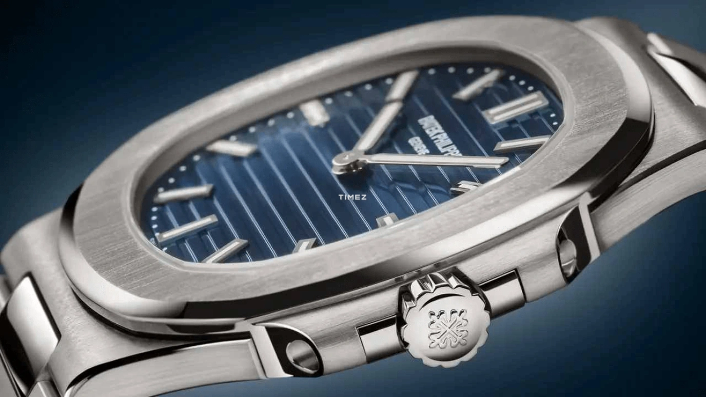 Patek Philippe,Nautilus 41mm,41mm,White Gold,Blue,Automatic,48hours,In-house Caliber,5810,5810/1G-001