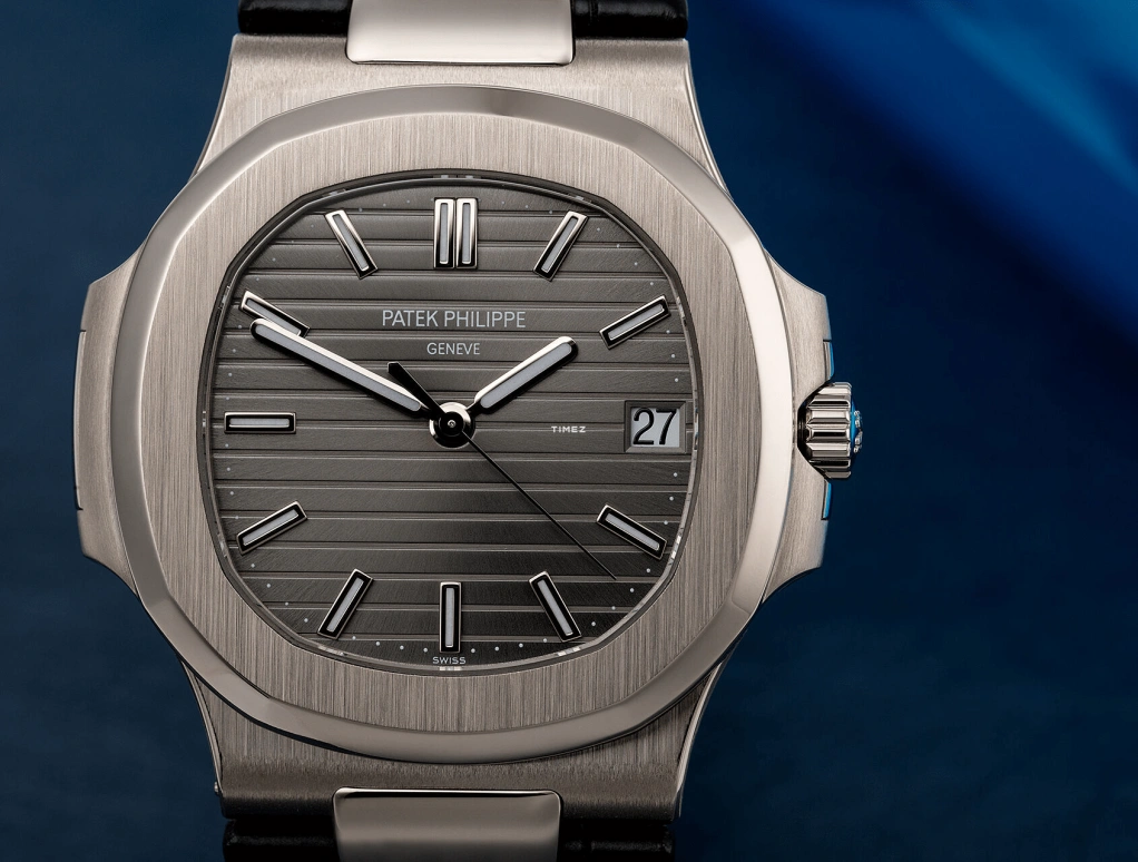 Patek Philippe,Nautilus 40mm,40mm,White Gold,Grey,Automatic,Day,45hours,5711G,5711G-001