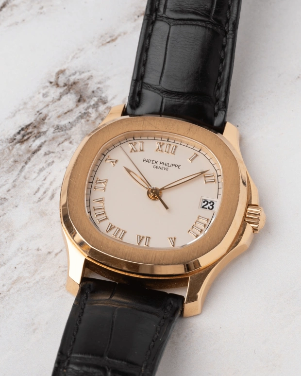 Patek Philippe,Nautilus 36mm,36mm,Rose Gold,White,Automatic,Day,Sapphire,Crystal Glass,5060SR,5060SR-010