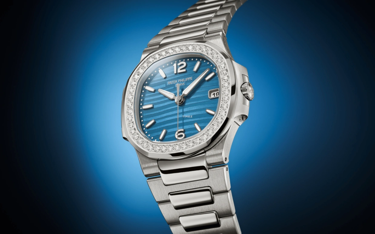 Patek Philippe,Nautilus 32mm,32mm,White Gold,Sky Blue,Quartz,Day,In-house Caliber,7010,7010/1G-013