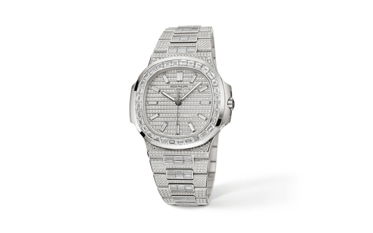 Patek Philippe,Nautilus 41mm,41mm,White Gold,Silver,Automatic,45hours,In-house Caliber,5811,5811/1460G-001