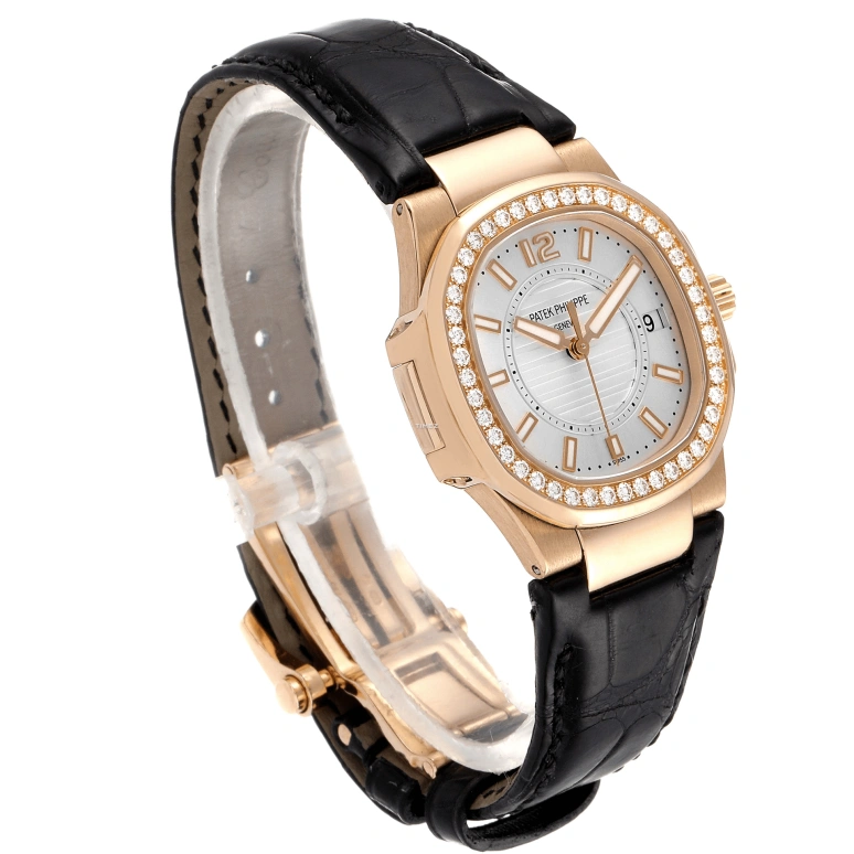 Patek Philippe,Nautilus 32mm,32mm,Rose Gold,Silver White,Quartz,Day,In-house Caliber,7010R,7010R-001