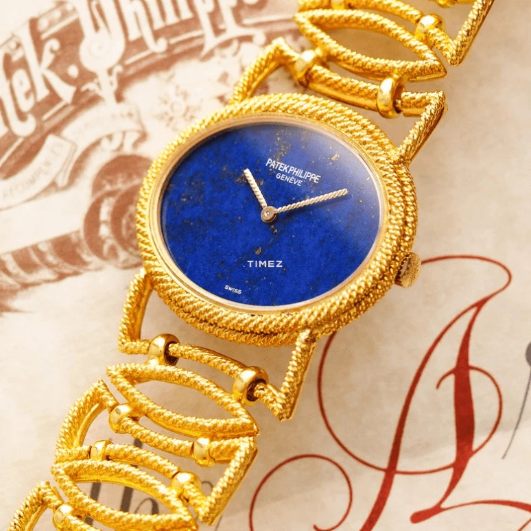 Patek Philippe,Other 31.50x26.50mm,31.50x26.50mm,Yellow Gold,Blue,Handwound,38hours,In-house Caliber,4290,4290/2J