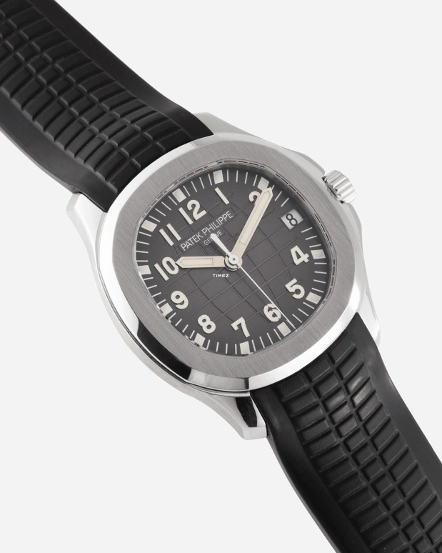 Patek Philippe,Aquanaut 38mm,38mm,Stainless Steel,Black,Automatic,Day,45hours,5165A,5165A-001