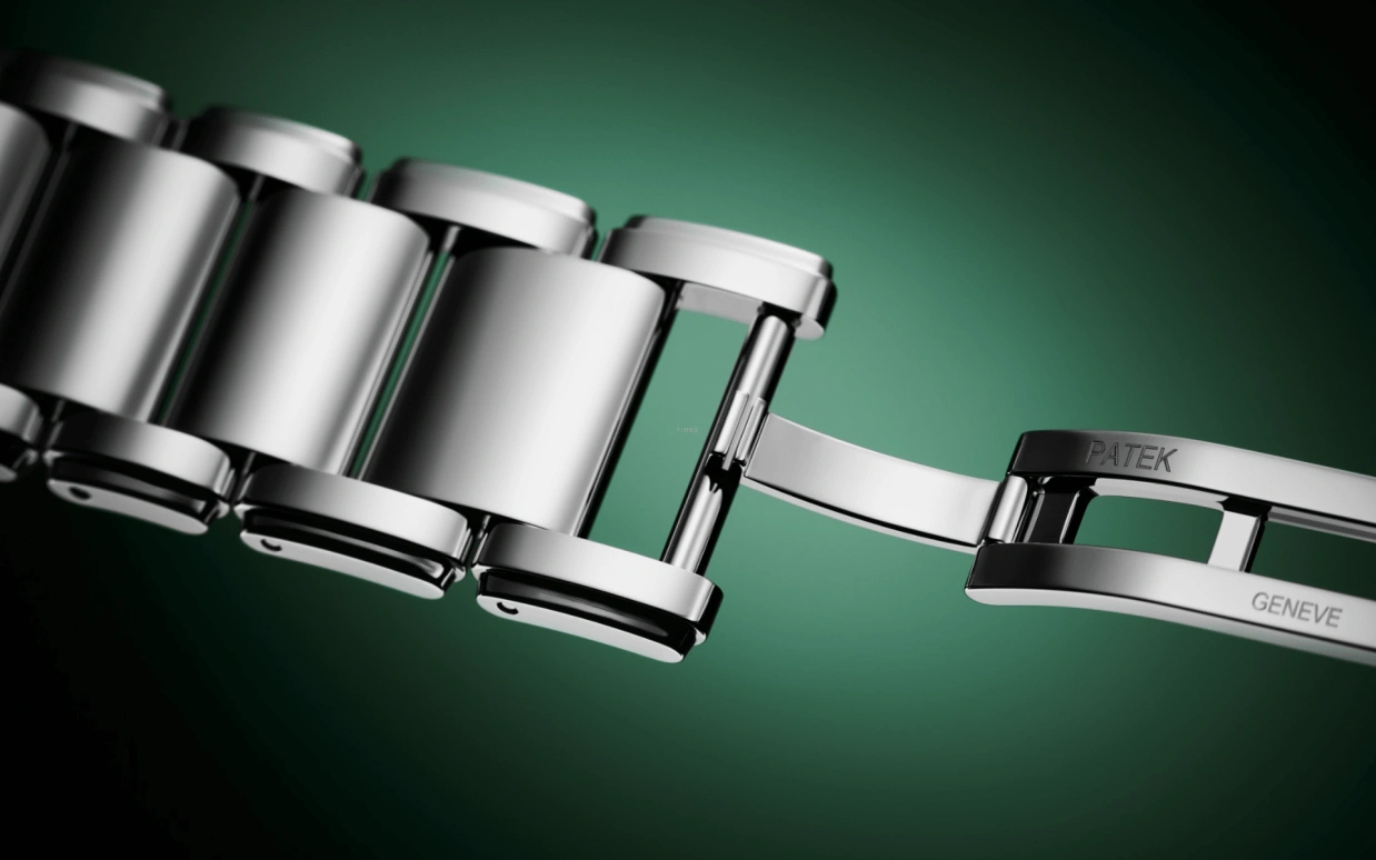 Patek Philippe,Twenty~4 25.10mm,25.10mm,Stainless Steel,Green,Quartz,In-house Caliber,Sapphire,4910,4910/1200A-011