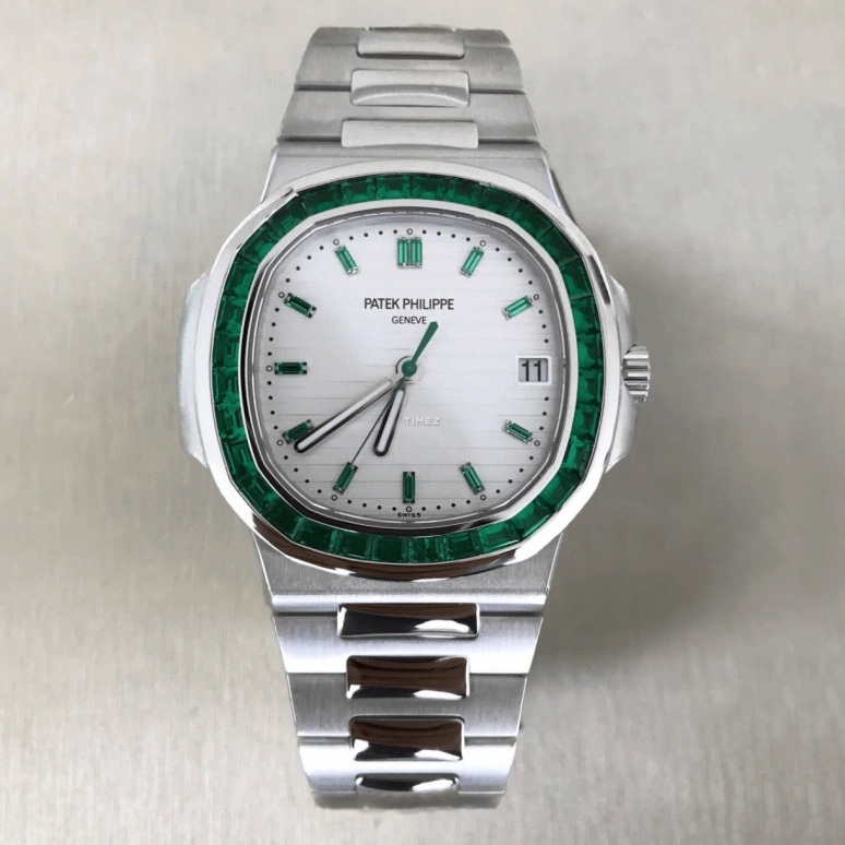 Patek Philippe,Nautilus 40mm,40mm,Platinum,White,Automatic,Day,45hours,5711,5711/113P-010