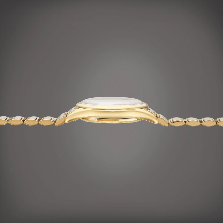 Patek Philippe,Calatrava 36mm,36mm,Yellow Gold,White,Automatic,In-house Caliber,Sapphire,2526J