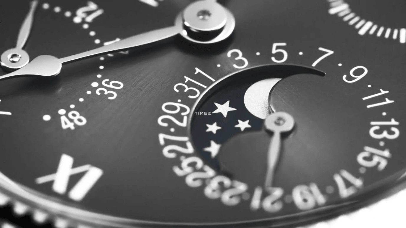 Patek Philippe,Calatrava 40mm,40mm,White Gold,Grey,Automatic,Moonphase,Day,Power Reserve Indicator,5057G,5057G-010