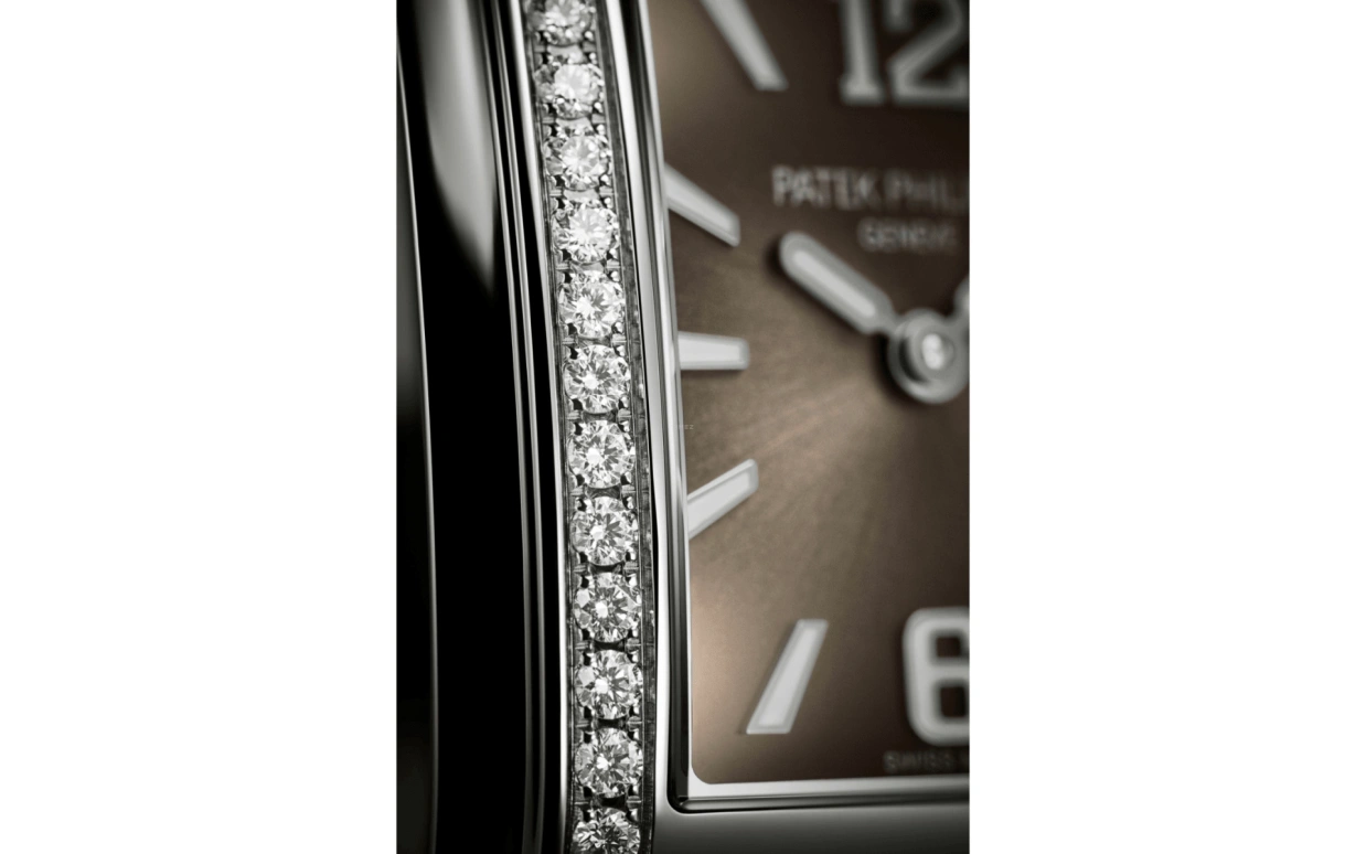 Patek Philippe,Twenty~4 25.10mm,25.10mm,Stainless Steel,Grey,Quartz,In-house Caliber,Sapphire,4910,4910/1200A-010