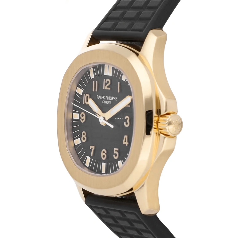 Patek Philippe,Aquanaut 35.20mm,35.20mm,Yellow Gold,Blue,Automatic,Day,In-house Caliber,5066J,5066J-001