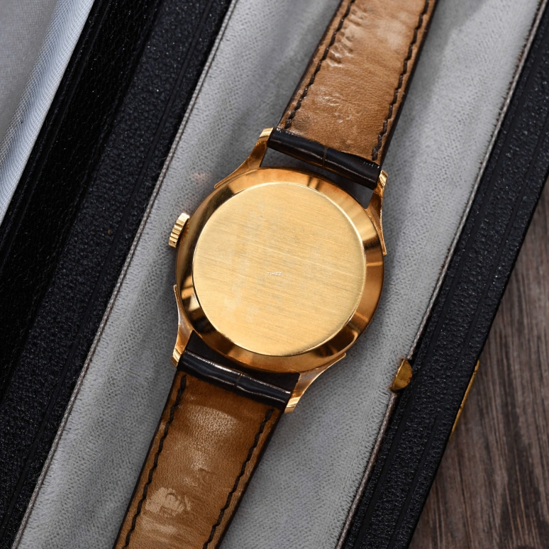 Patek Philippe,Calatrava 36mm,36mm,Yellow Gold,White,Handwound,Sapphire,Crystal Glass,Round,1589J