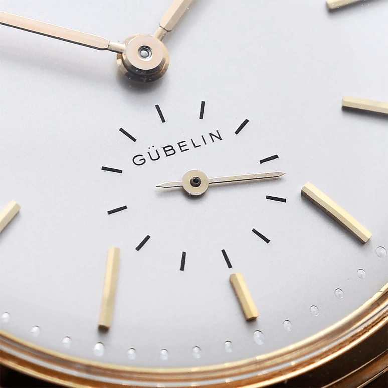 Patek Philippe,Calatrava 34mm,34mm,Yellow Gold,Cream,Automatic,In-house Caliber,Crystal Glass,Sapphire,3435J