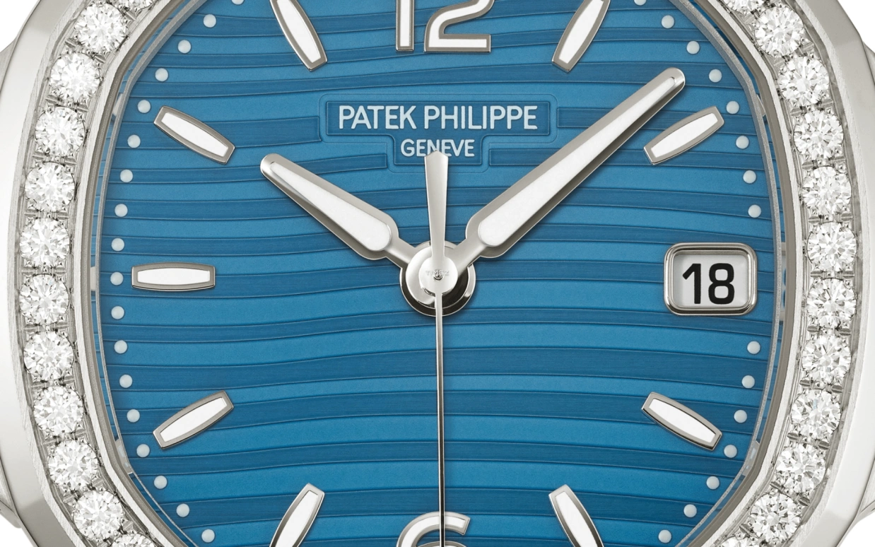 Patek Philippe,Nautilus 32mm,32mm,White Gold,Sky Blue,Quartz,Day,In-house Caliber,7010G,7010G-013