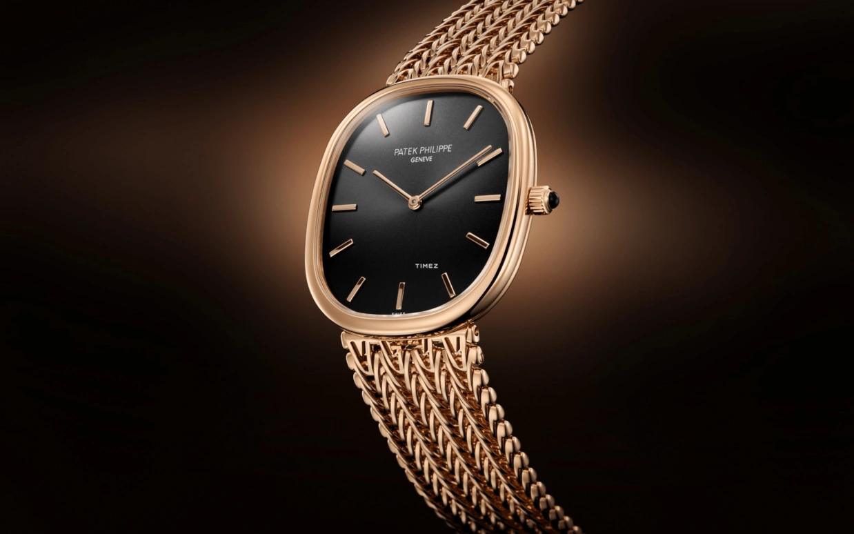 Patek Philippe,Golden Ellipse 34.50x39.50mm,34.50x39.50mm,Rose Gold,Black,Automatic,48hours,In-house Caliber,5738,5738/1R-001