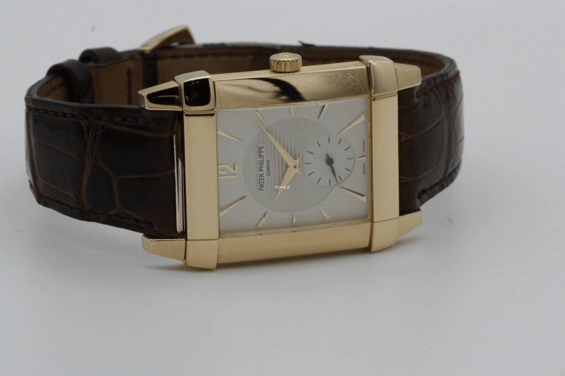 Patek Philippe,Gondolo 30x47mm,30x47mm,Yellow Gold,Silver,White,Handwound,44hours,In-house Caliber,5111J,5111J-001