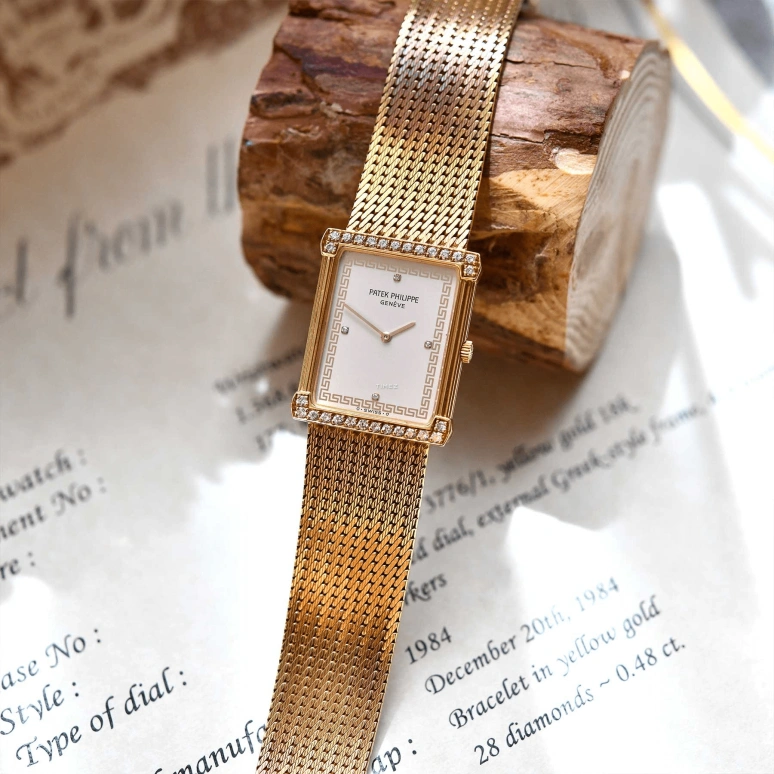 Patek Philippe,Other 25mm,25mm,Yellow Gold,White,Handwound,Sapphire,Crystal Glass,Rectangular,3776,3776/1
