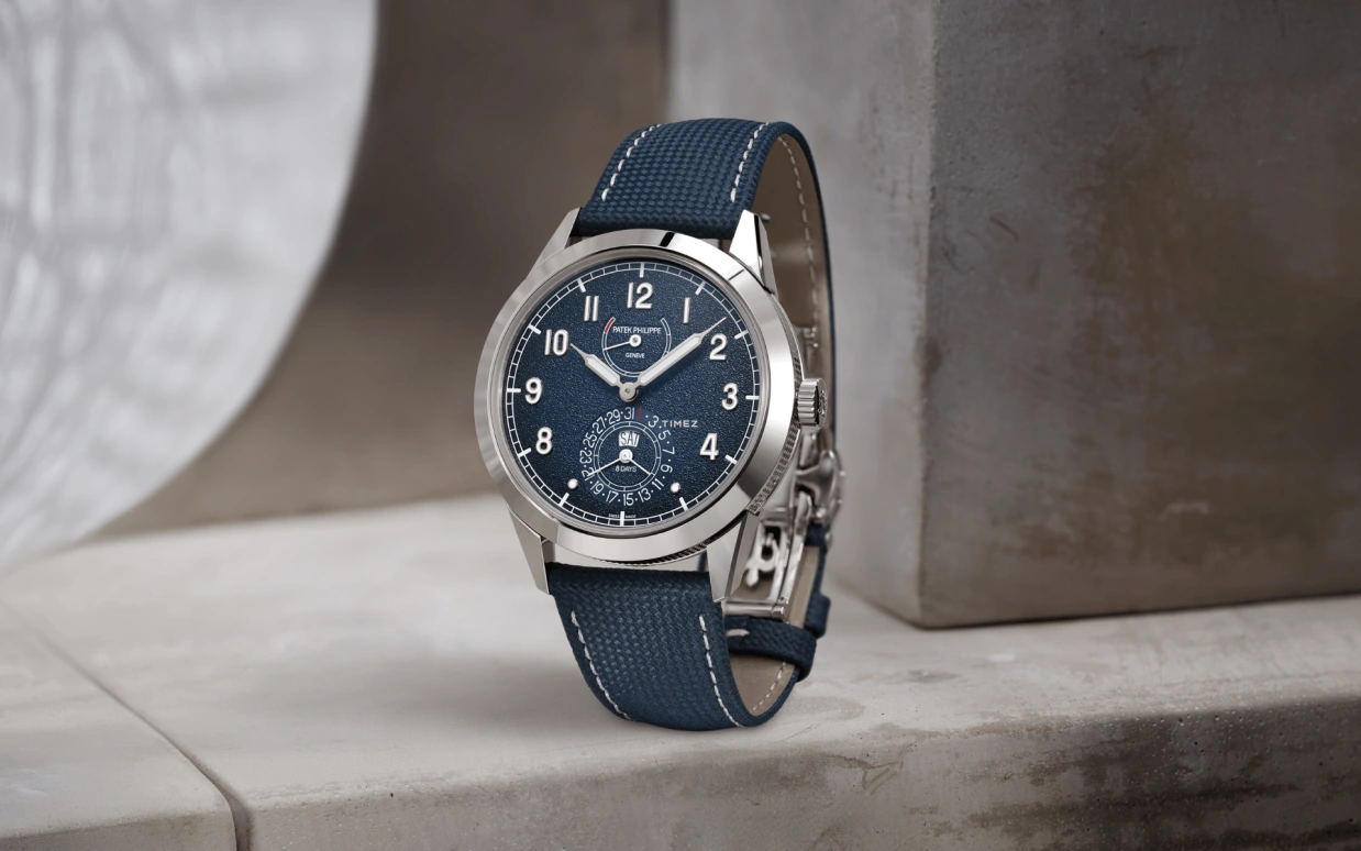 Patek Philippe,Calatrava 41mm,41mm,White Gold,Blue,Gradient,Handwound,Date,Day,Power Reserve Indicator,5328G,5328G-001