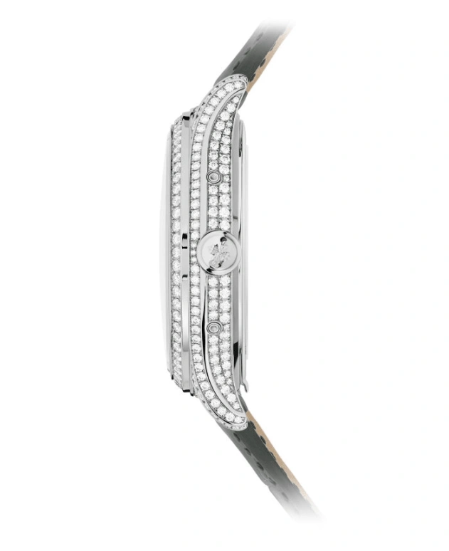 Patek Philippe,Complications 38mm,38mm,White Gold,White,Automatic,Moonphase,Annual Calendar,Month,Date,45hours,In-house Caliber,4948G,4948G-010