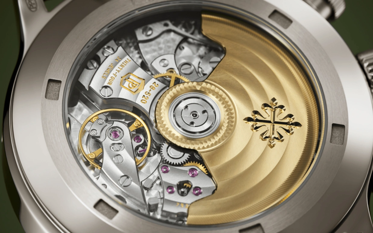 Patek Philippe,Complications 42mm,42mm,White Gold,Khaki Green,Automatic,Chronograph,Day,Dule Time,Flyback,55hours,In-house Caliber,5924G,5924G-010